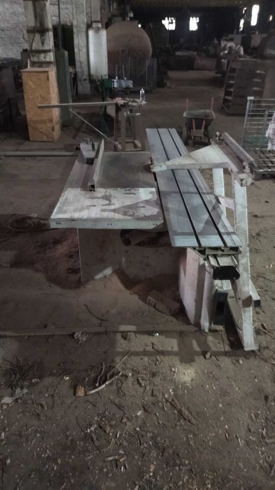 Форматно-розкрійний верстат Yuton MJ6130XB