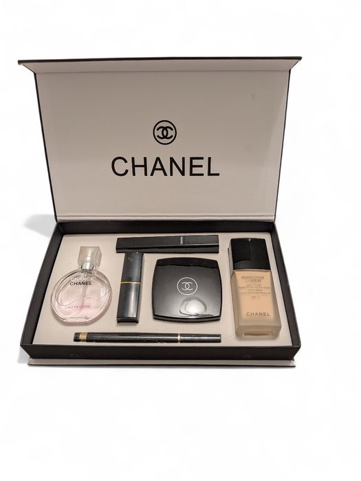 Sprzedam zestaw Chanel