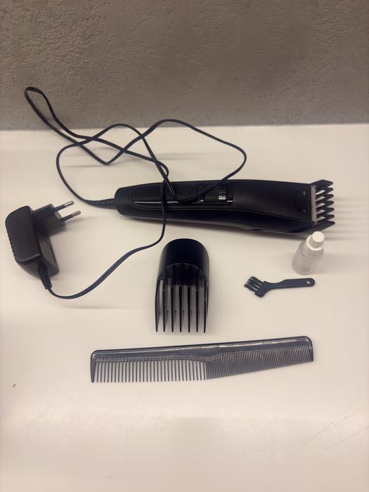 Maszynka do włosów IDEENWELT (Rossmann) w bardzo dobrym stanie.