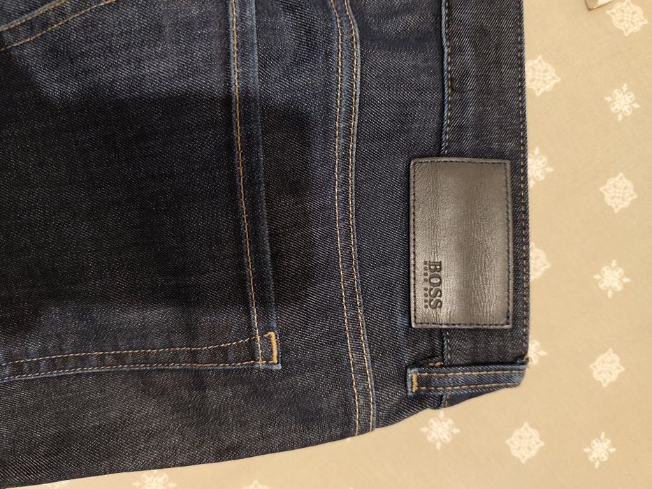 Spodnie jeansowe Hugo Boss
