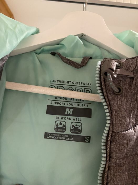 Lekka kurtka z kapturem