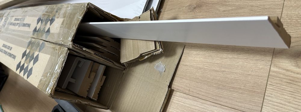 Listwy przypodlogowe biale mdf