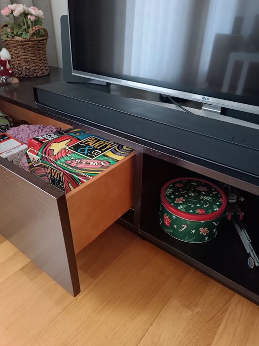 Móvel TV com gaveta e prateleira