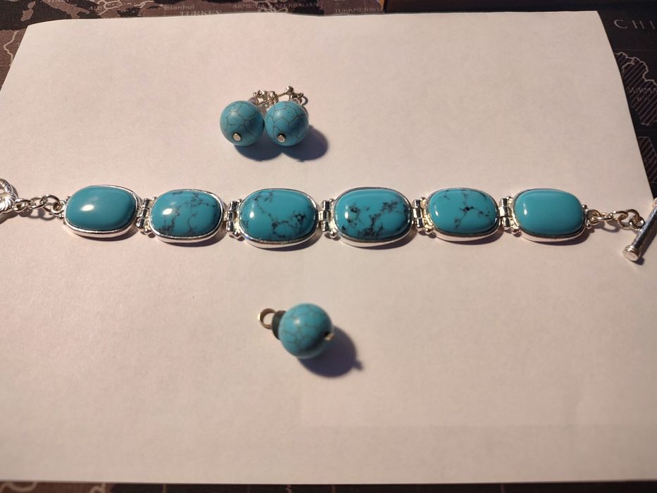 Komplet biżuterii z naturalnymi turkusami