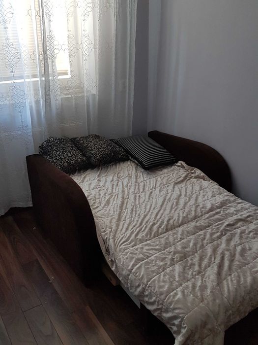 Wynajmę pokój parze ,lub 1 osobie,bez kaucji,bez opłat,metro Zacisze