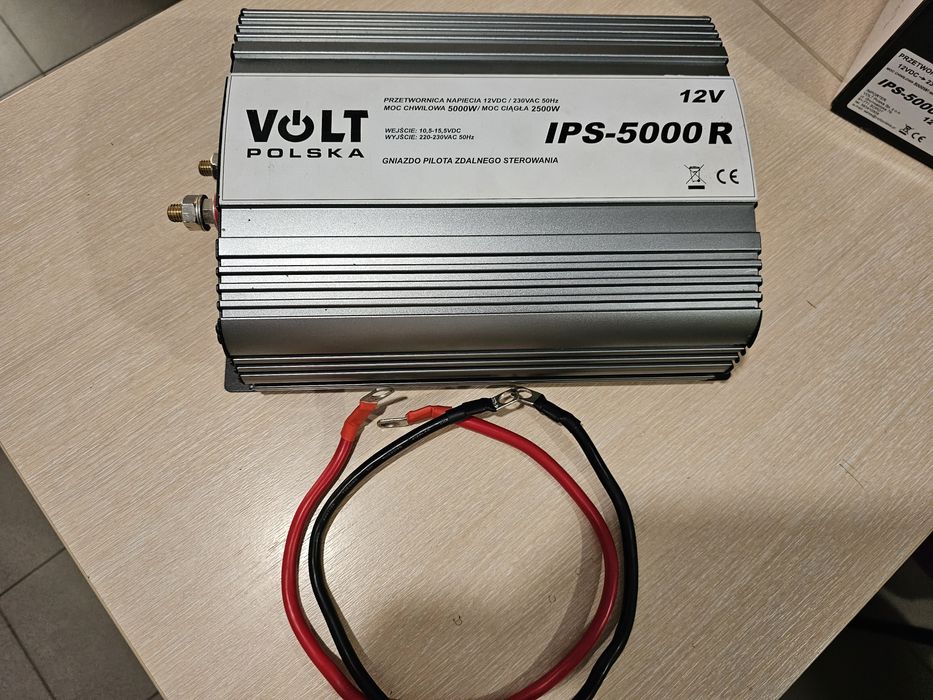 Инвертор Volt Polska IPS 5000 12/230V R (2500/5000W)
