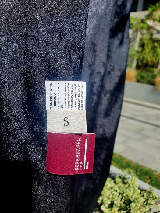 Жилет из каракуля, отделка норка Etna Furs, Kopenhagen fur, MaxMara