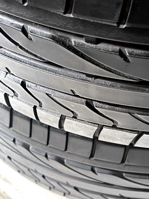 Pneus Bridgestone Potenza RE050A - 245/45/18 - Como NOVOS