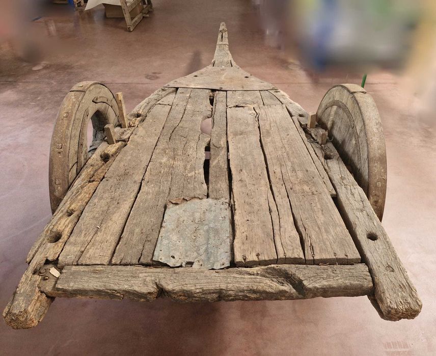 Carro de Bois Antigo e Grade