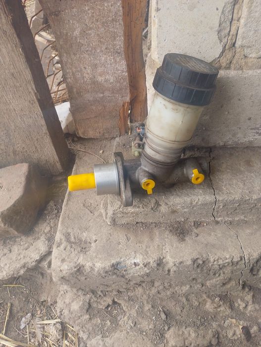 Главний тормозний Джили СК