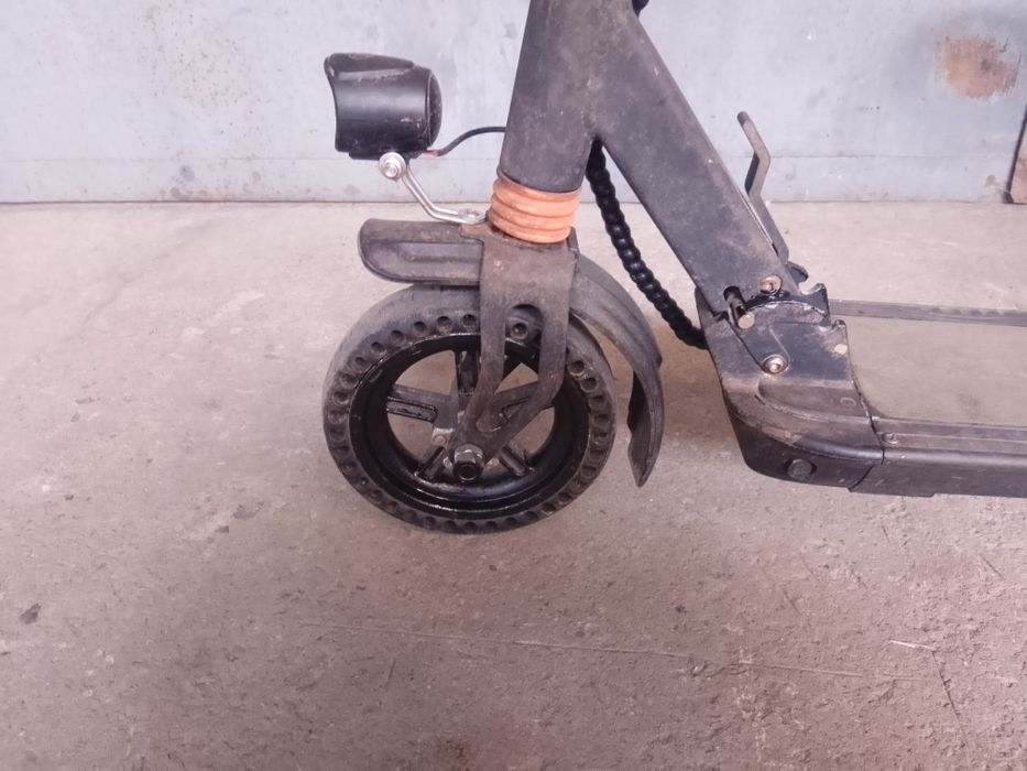 Продам электроскутер.