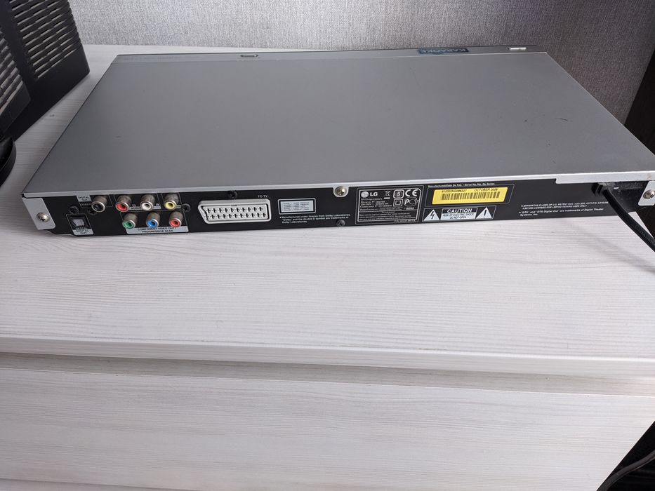 DVD-програвач LG KARAOKE