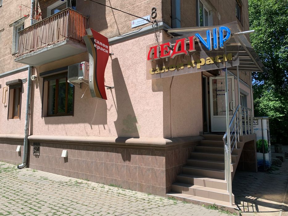 Готовий бізнес салон краси в Чернівцях