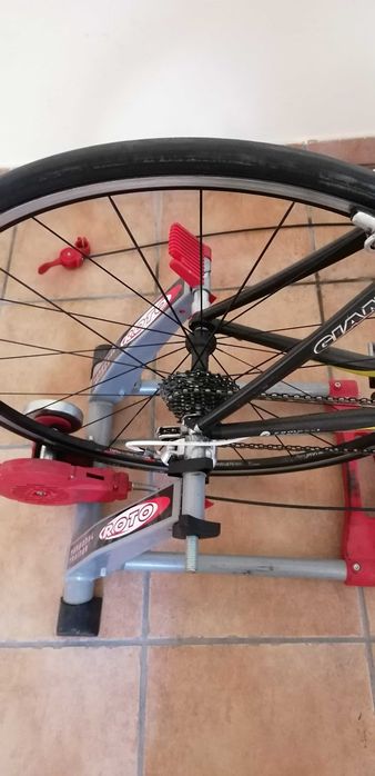Bicicleta de corrida. Em carbono. GIANT TCR