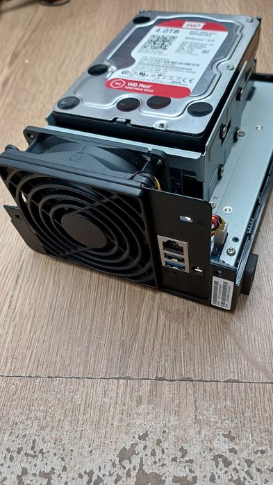 Synology DS216play 2x4TB