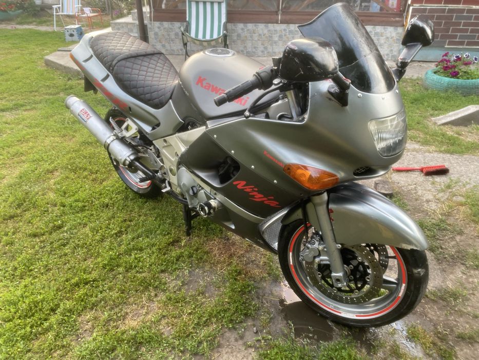 Kawasaki zzr 400