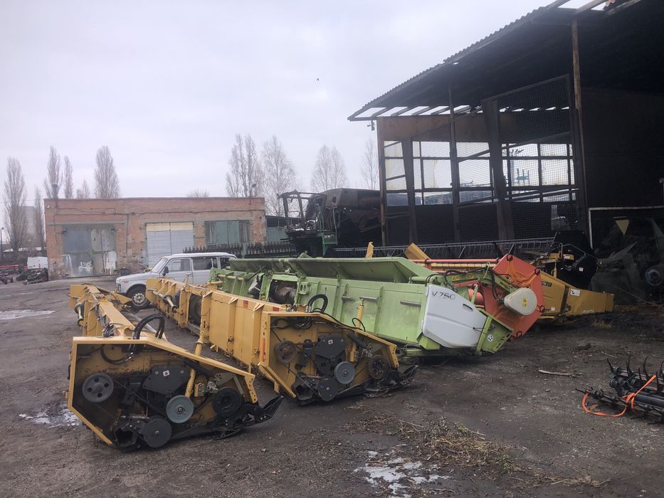 CLAAS Lexion CAT 570 Новий ДВИГУН