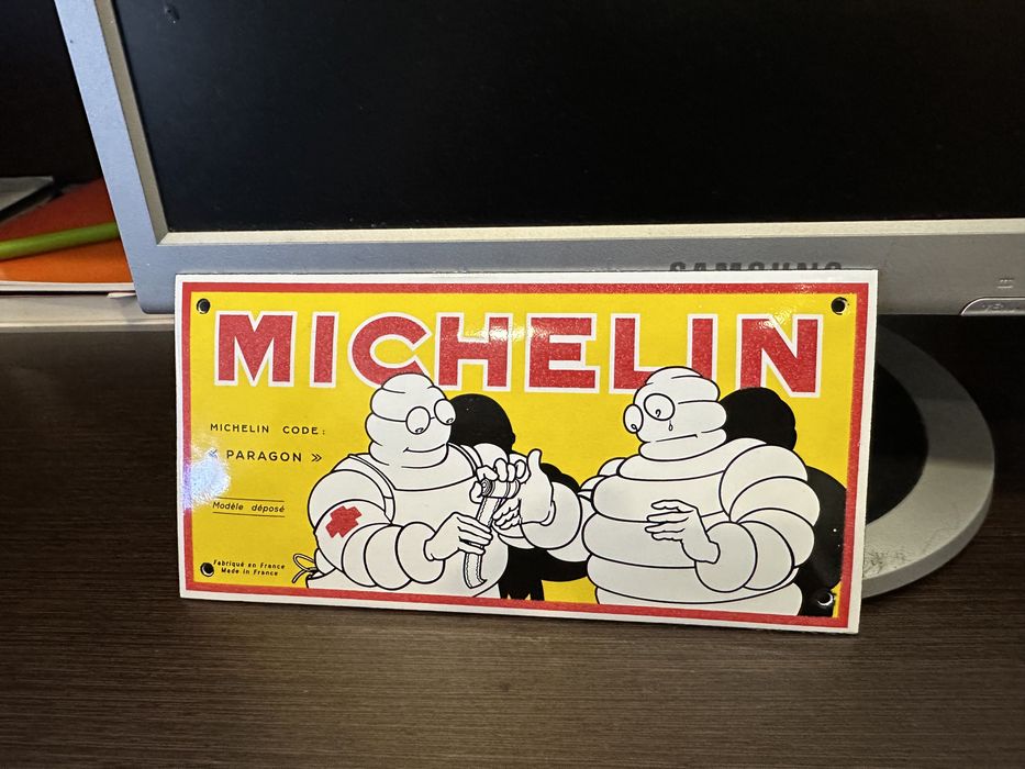 Chapa esmaltada Michelin