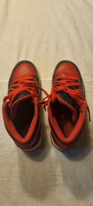 Nike Air Jordan 1 Mid GS 37.5 Chicago Bred