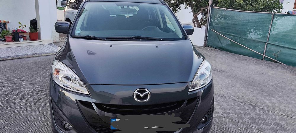 Mazda 5 1.6 diesel (7 lugares) Classe 1 na AE. Nacional 3/2011