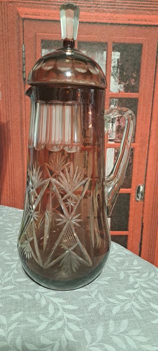 Кувшин марганцевое стекло,хрусталь большой