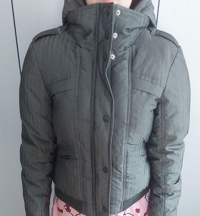 Куртка жіноча , М