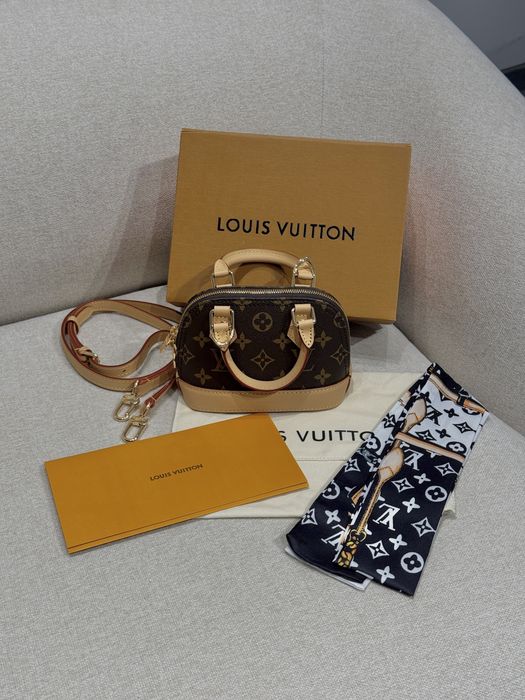 Torebka Louis Vuitton mini alma nano crema