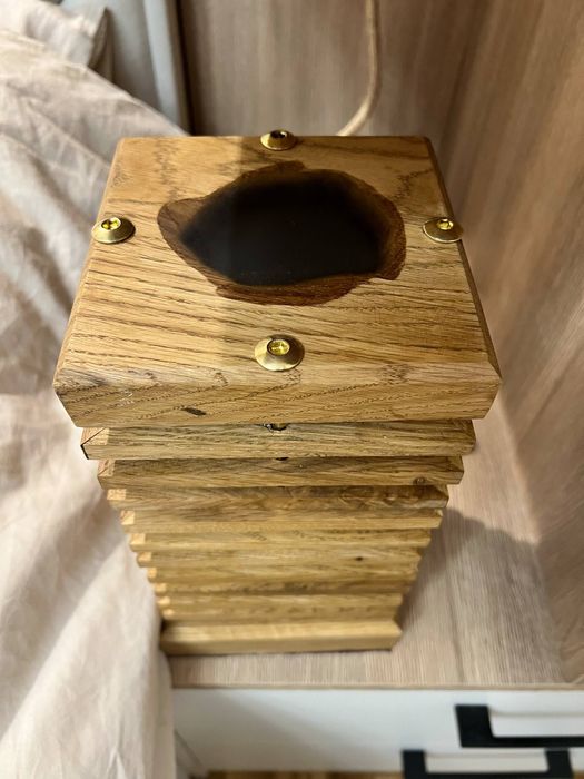 Ręcznie wykonana lampka – idealna do sypialni i salonu