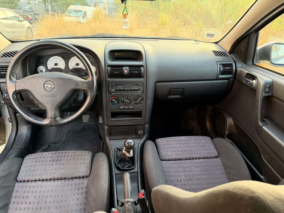 Opel Astra — fotografia 6
