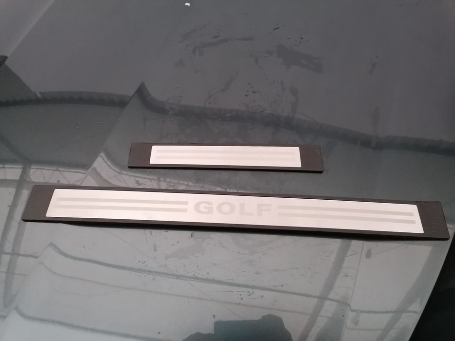 VW Golf VI 6 5k 09- listwa nakładka progu dekor ozdoba  prawy prawa
