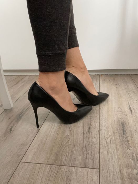 Новые чёрные туфли