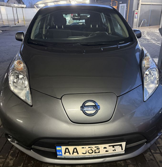 Nissan Leaf 2015р.  (батарея ємністю 25кВт).