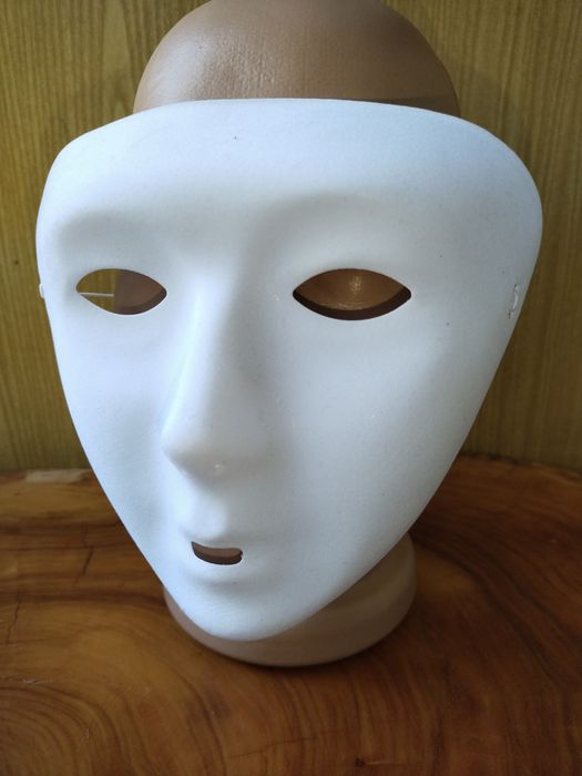 Маска безликий, карнавальная маска,хеллоуин, венецианская маска