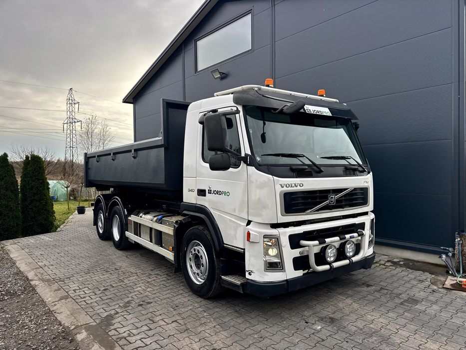 Volvo FM 340 hakowiec wywrotka skrętna oś automat