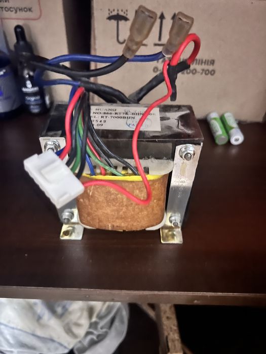 Силовой трансформатор ИБП