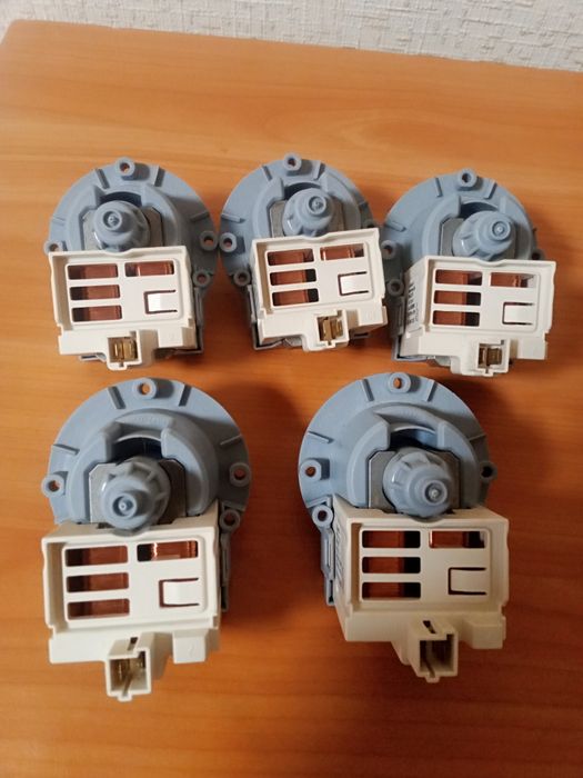 Сливний насос до стіральної машинки LG.  350 гривнів один