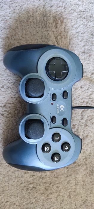Gamepad Logitech Rumblepad 2  USB + Caixa + CD