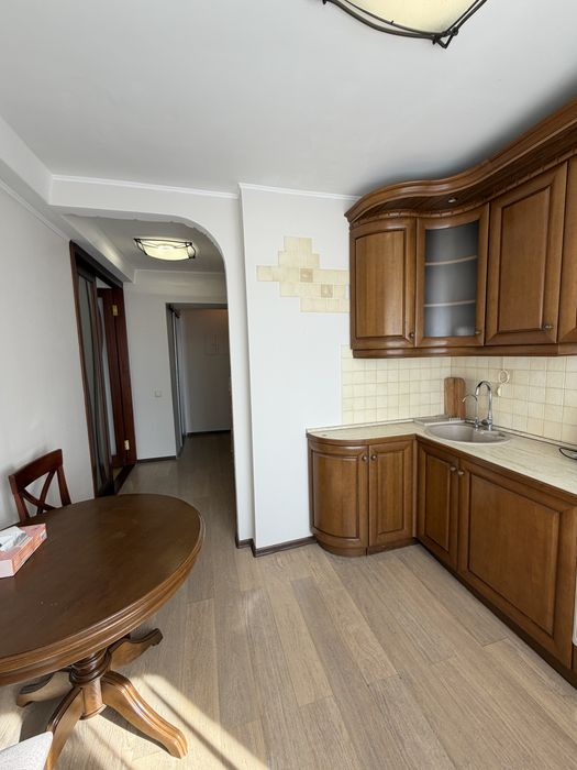 Оренда 1к проспект Берестейський, 12 Цирк