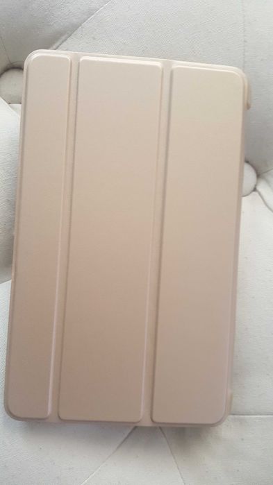 Złote etui do Ipad'a