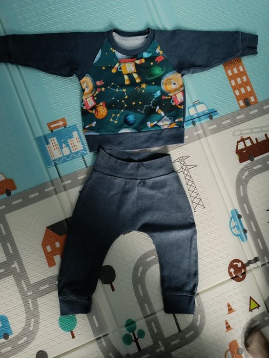 Dres chłopięcy rozmiar 74-80