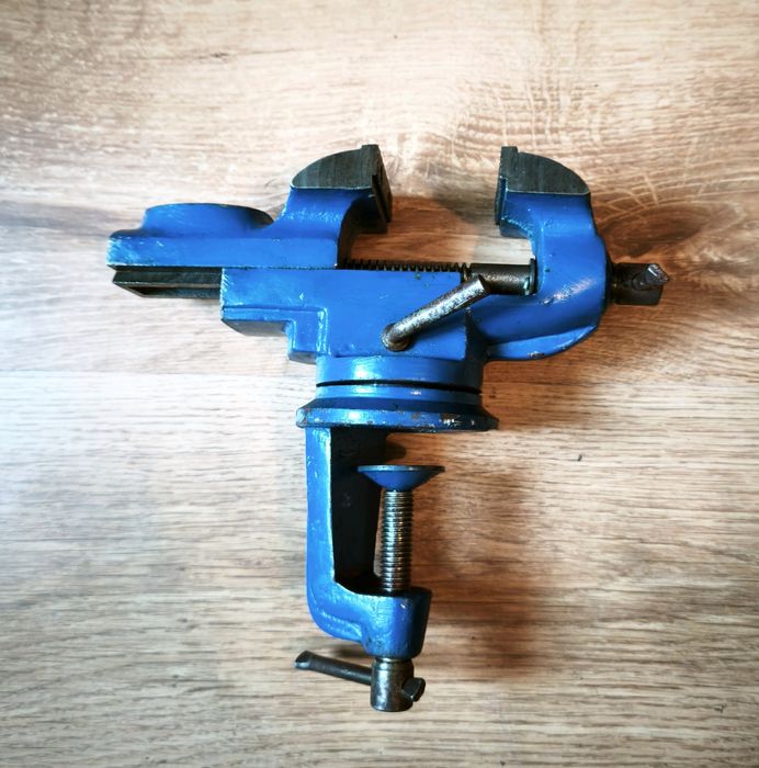 Solidne Imadło Stołowe Obrotowe 60mm – Typ Francuski – Gwint Trapezowy