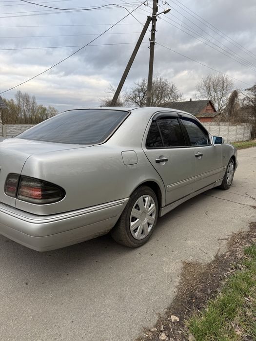 Мерседес бенз  w210