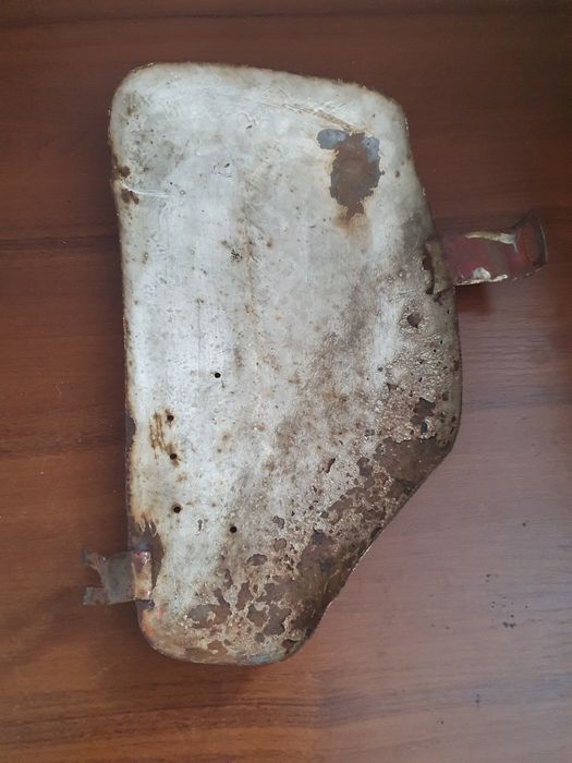 WSK Lewy boczek metalowy mały