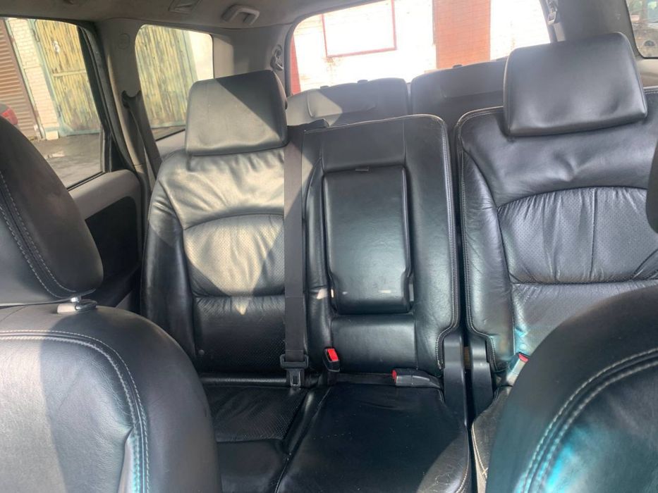 Mitsubishi Grandis 2.0 tdi механика 7 мест дизель