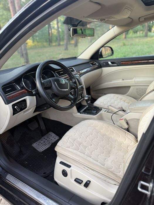 Škoda Superb 1.8 TSI DSG L&K • Панорама • Кожа • Память • Парктроники