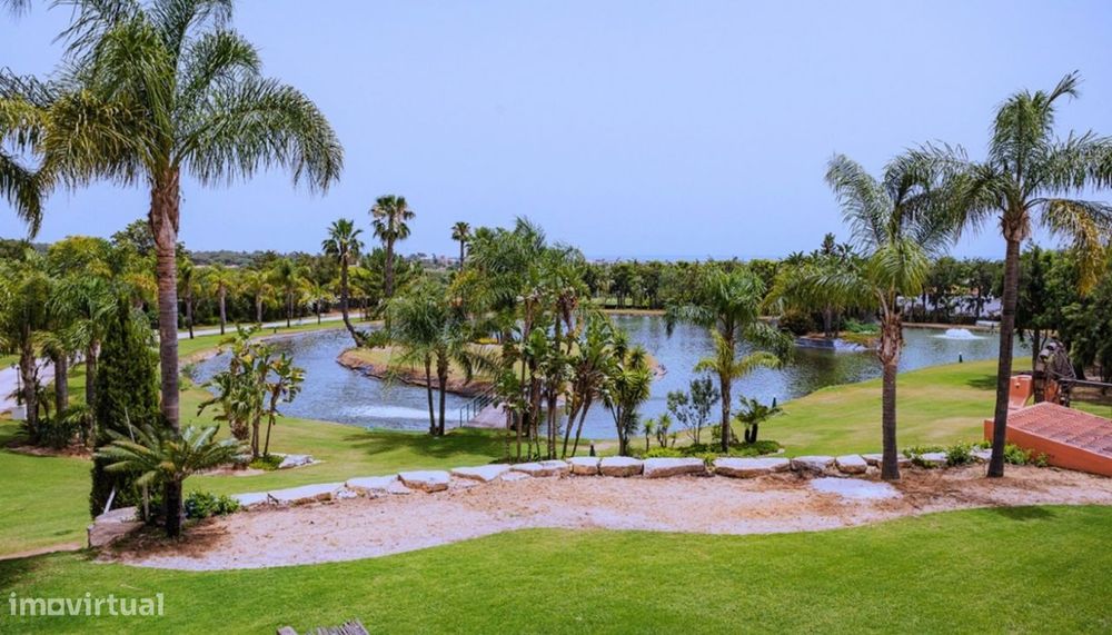 Fantastica moradia V4, com área de golf, para venda em Olhão, Algarv