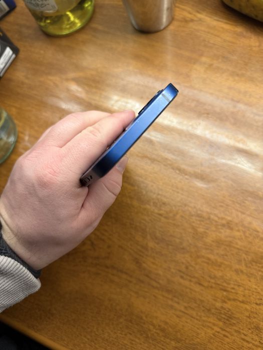 Iphone 12 64gb akb80%