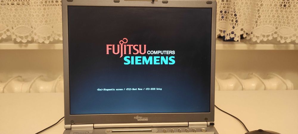 laptop Fujitsu-Siemens LifeBook E-series