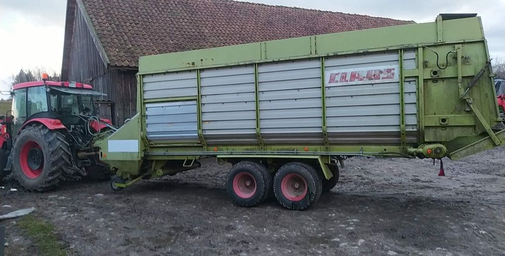 Przyczepa samozbierająca Claas sprint 445s