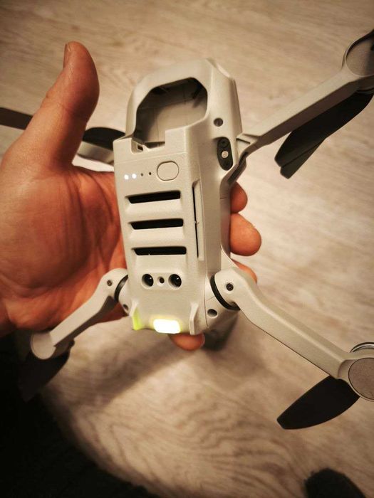 Dron DJI mini 4K + BATERIA + PILOT